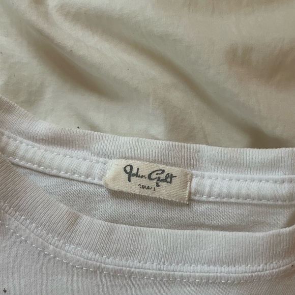 White Brandy Melville T-Short with Rainbow Stripe - Picture 4 of 5